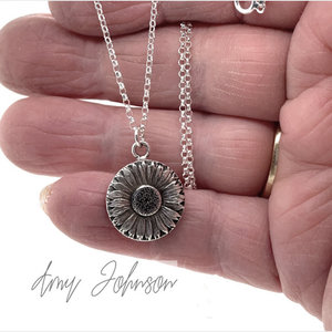 Daisy Necklace