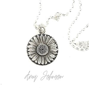 Daisy Necklace