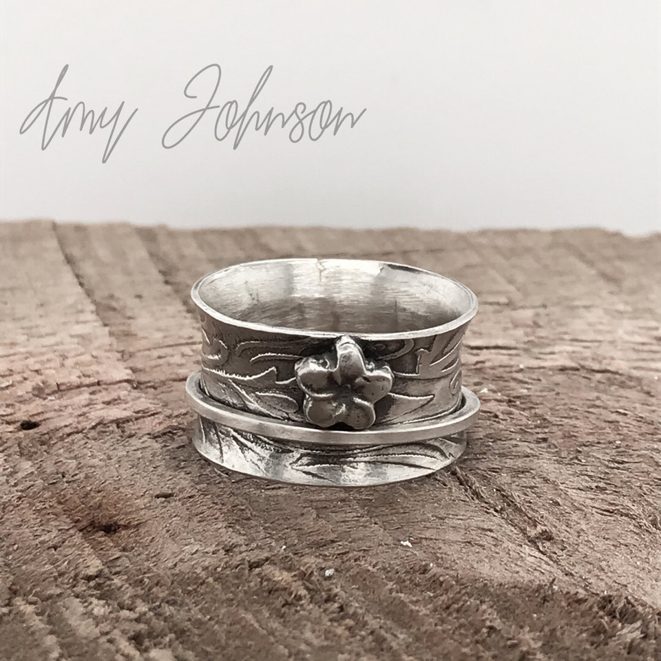 Sterling Silver Flower Spinner Ring, Floral Spinning Ring, Flower Ring,  Worry Ring, Anxiety Ring, Wide Ring, Meditation Ring - Etsy