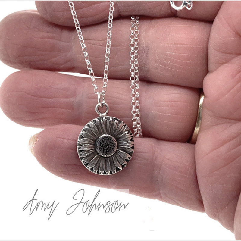 Daisy Necklace