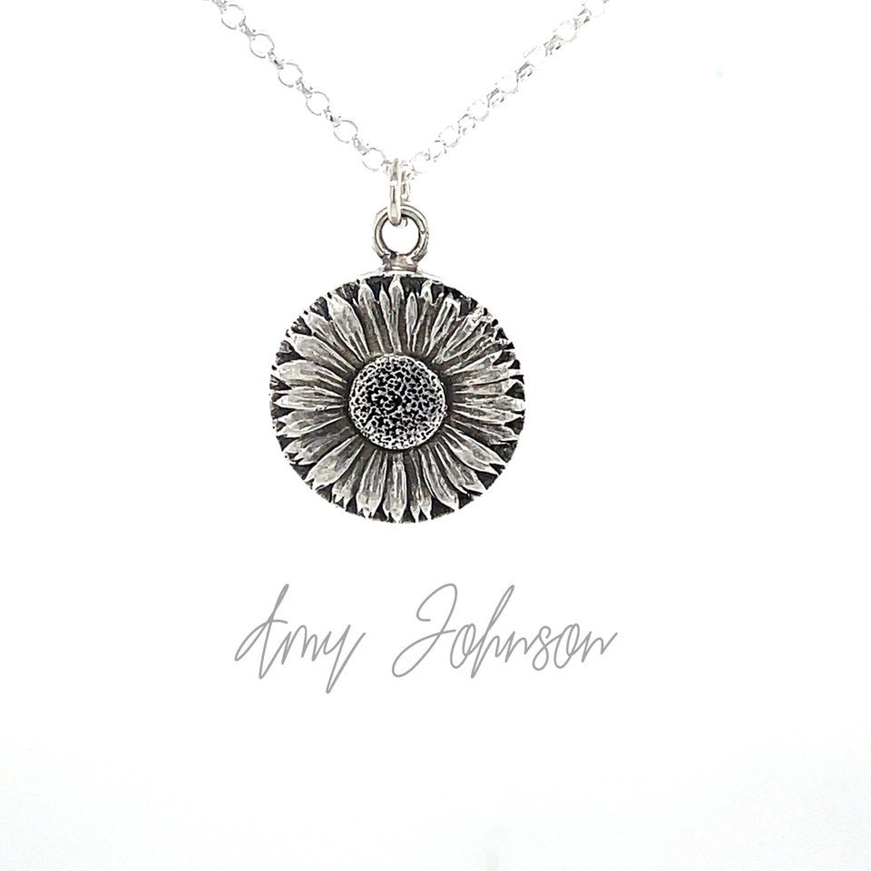 Daisy Necklace