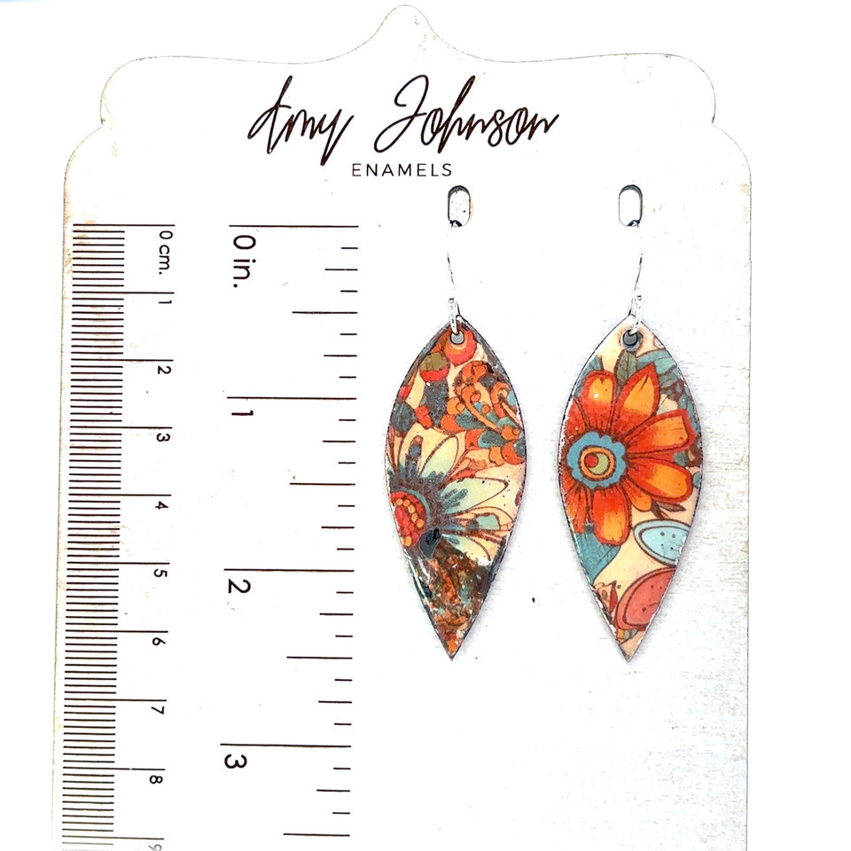 Rustique Fleur Enamel Earrings