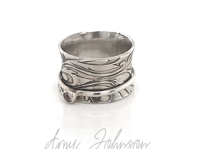 Spinner Ring with Swarovski Crystal