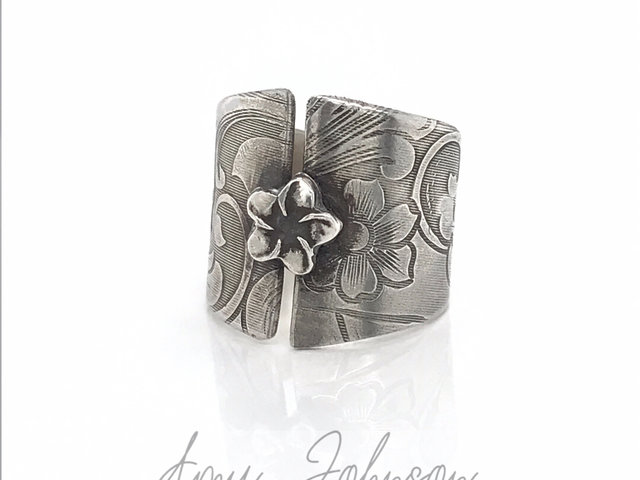Forget Me Not Flower Ring